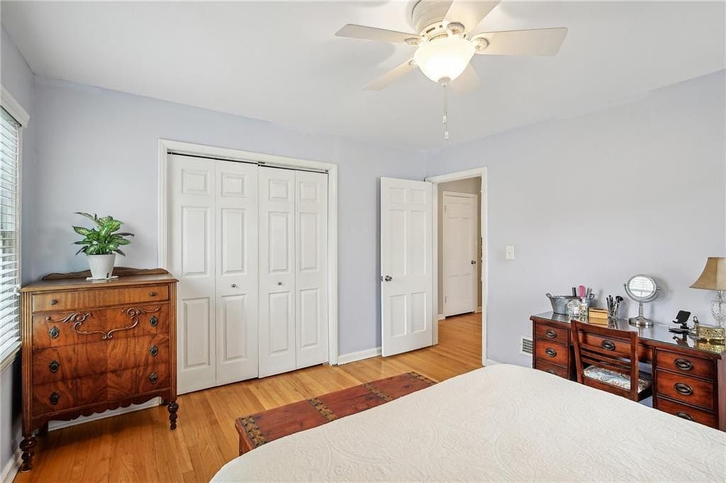 5211 Cedar Street — photo 11