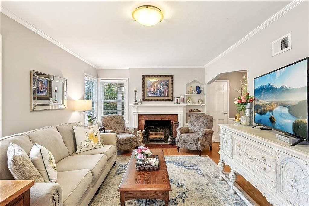 5211 Cedar Street — photo 18