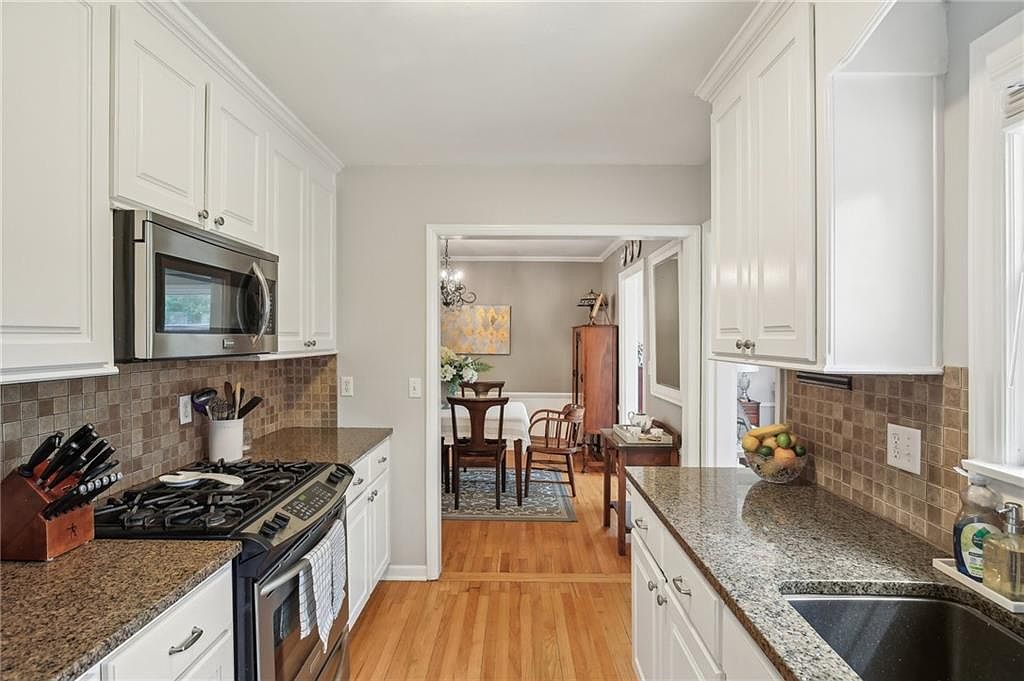 5211 Cedar Street — photo 29