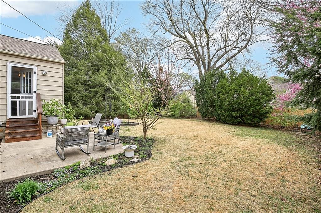 5211 Cedar Street — photo 30