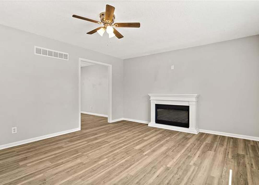 5223 FARLEY Lane — photo 6