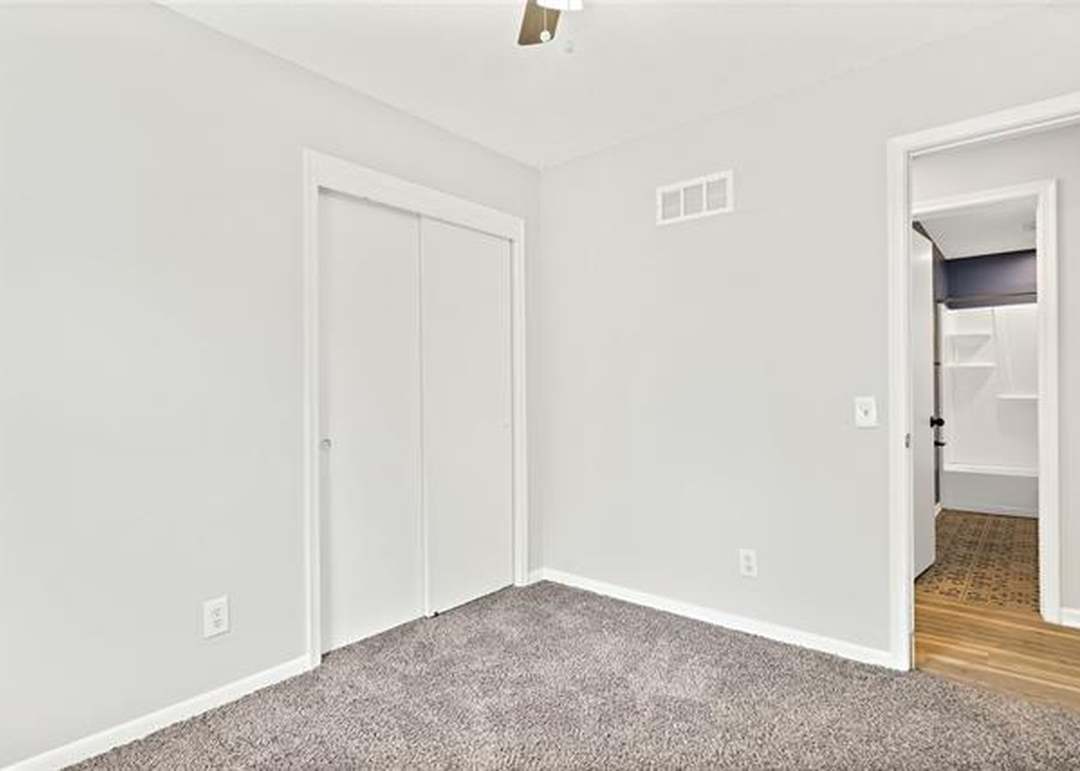 5223 FARLEY Lane — photo 25