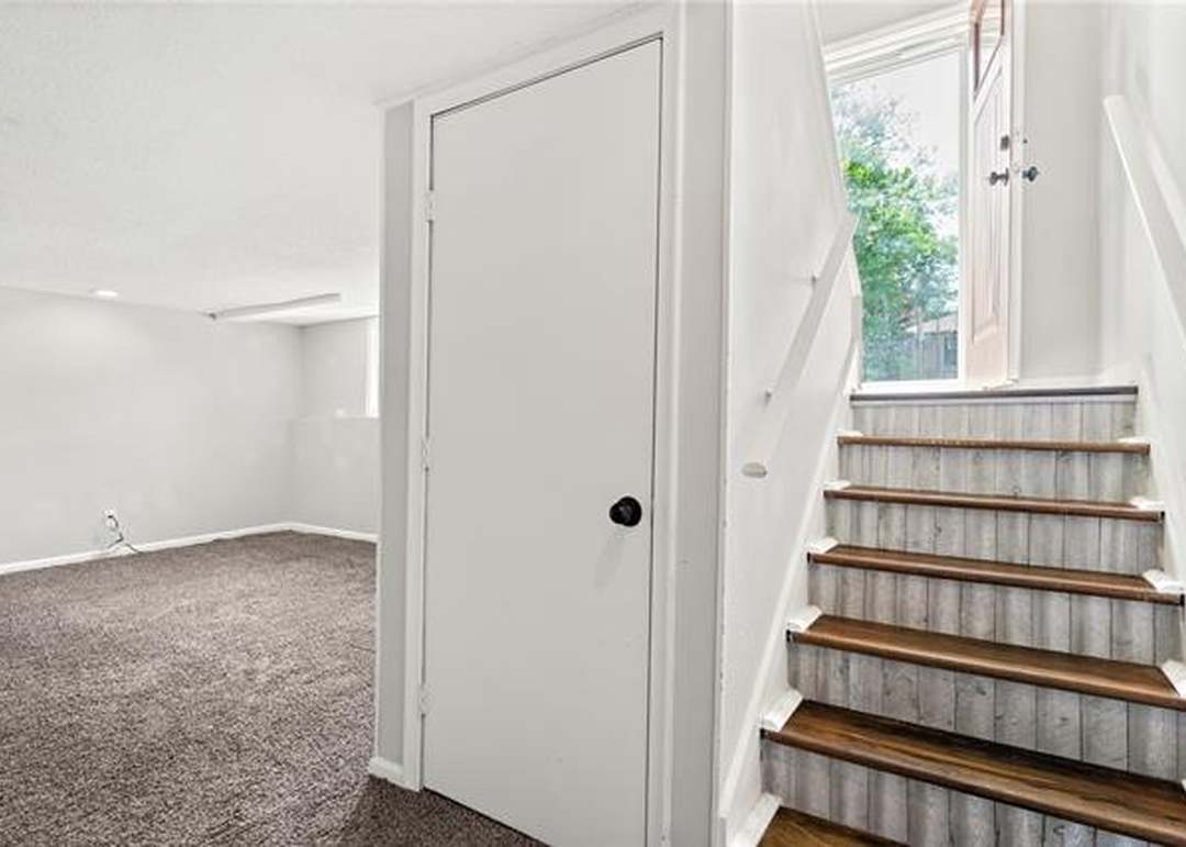 5223 FARLEY Lane — photo 27