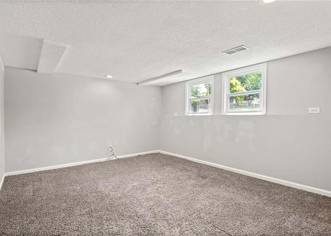 5223 FARLEY Lane — photo 28