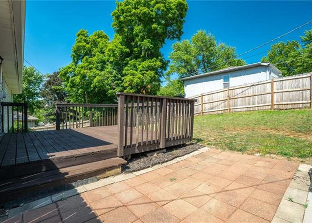 5223 FARLEY Lane — photo 32