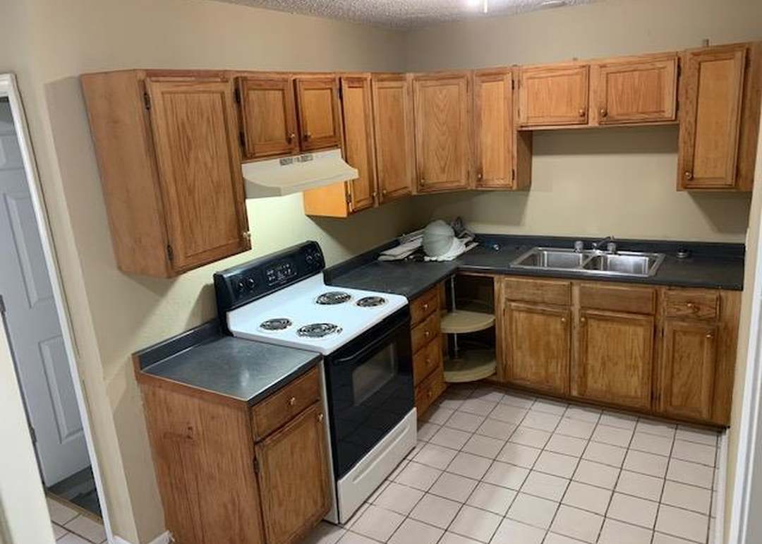 5236 Agnes Avenue — photo 8