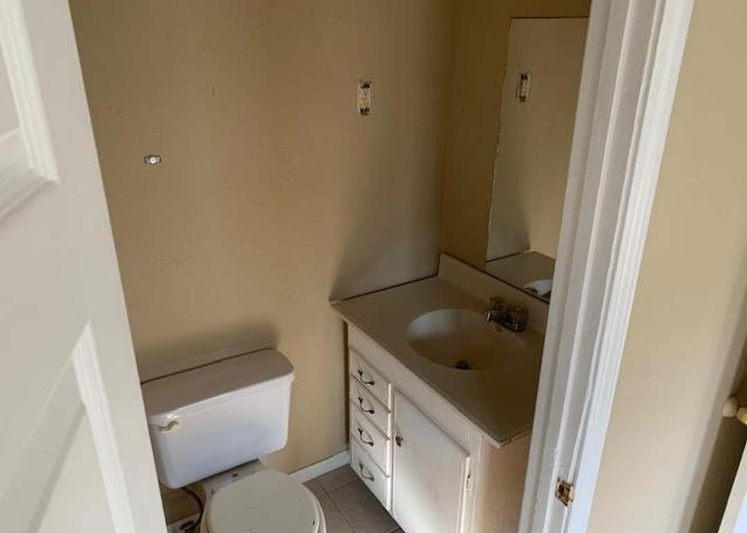 5236 Agnes Avenue — photo 11