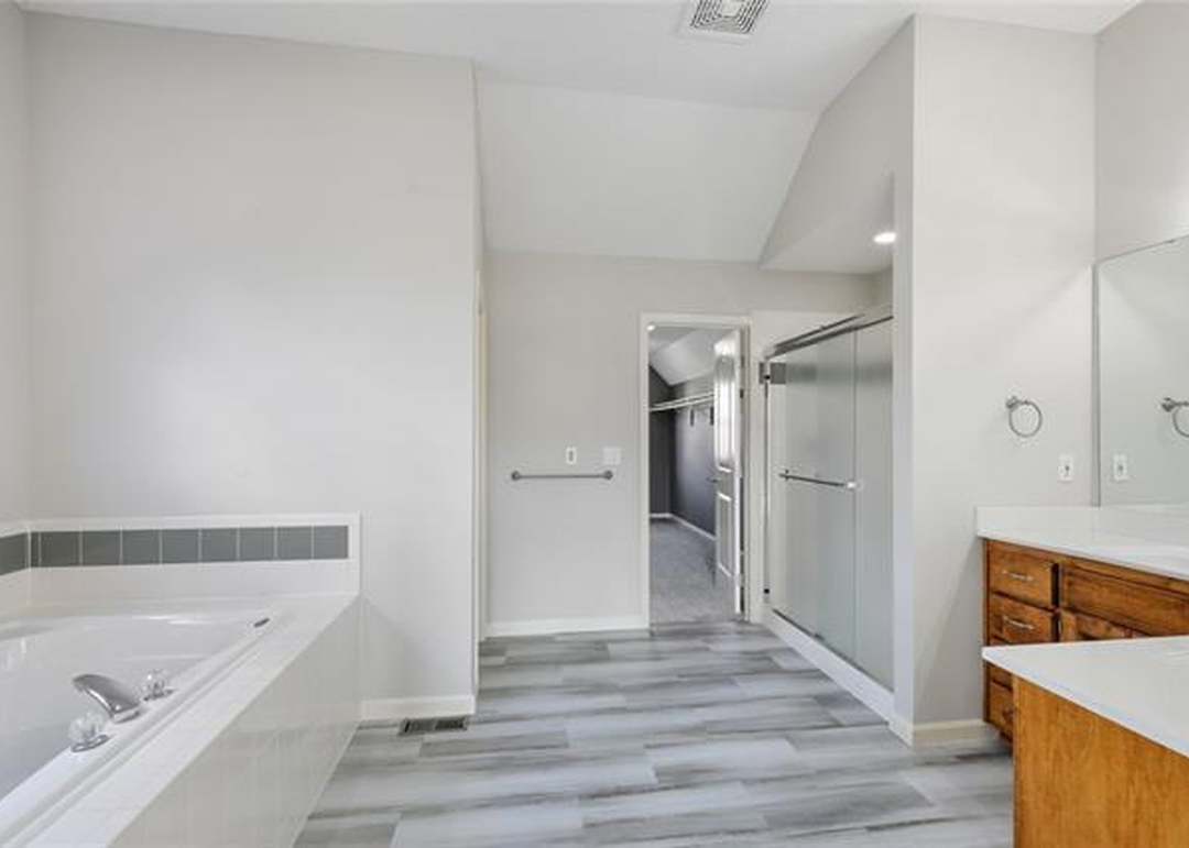 5249 Gleason Road — photo 7