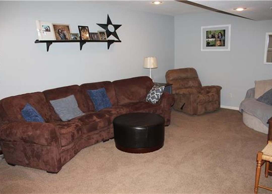 525 W Elizabeth Street — photo 15