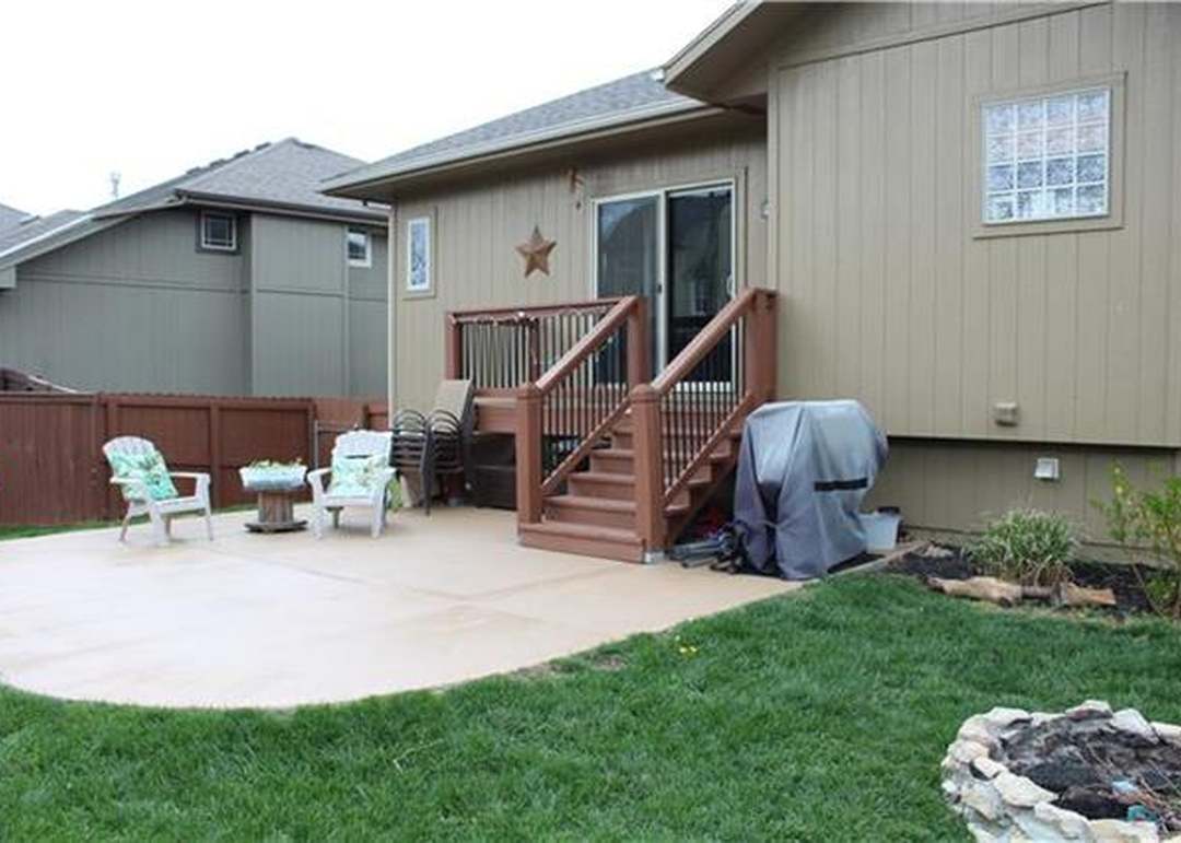 525 W Elizabeth Street — photo 20