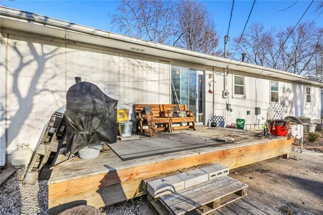 526 S Locust Street — photo 18