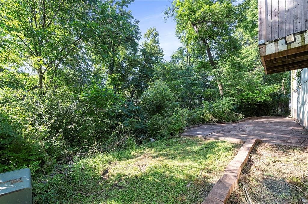 527 Lancelot Drive — photo 36