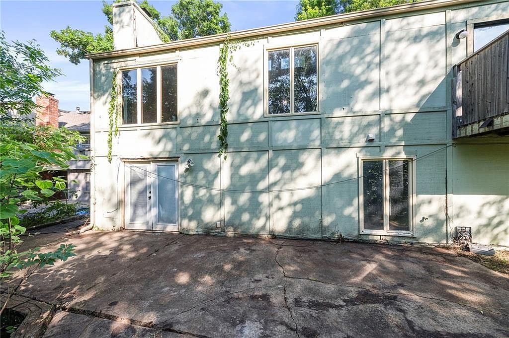 527 Lancelot Drive — photo 39