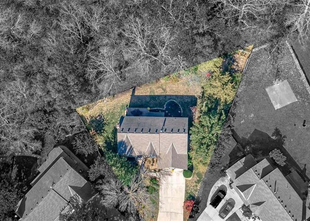 5301 Alden Street — photo 14