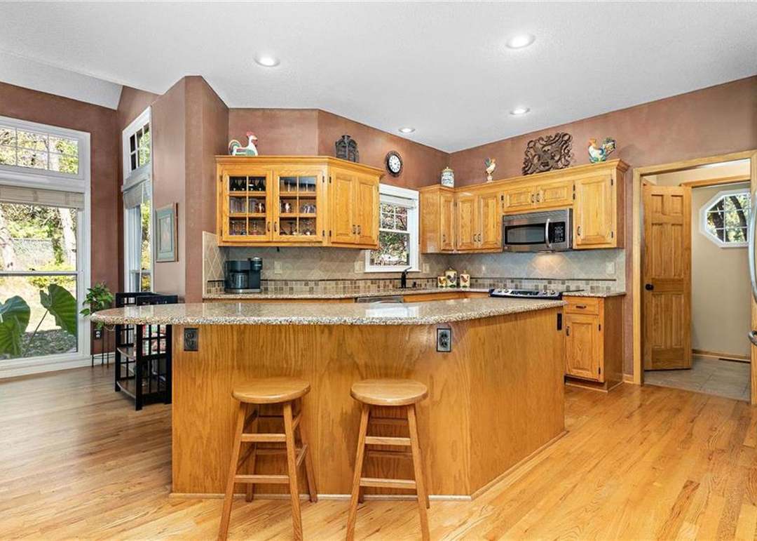 5301 Alden Street — photo 24