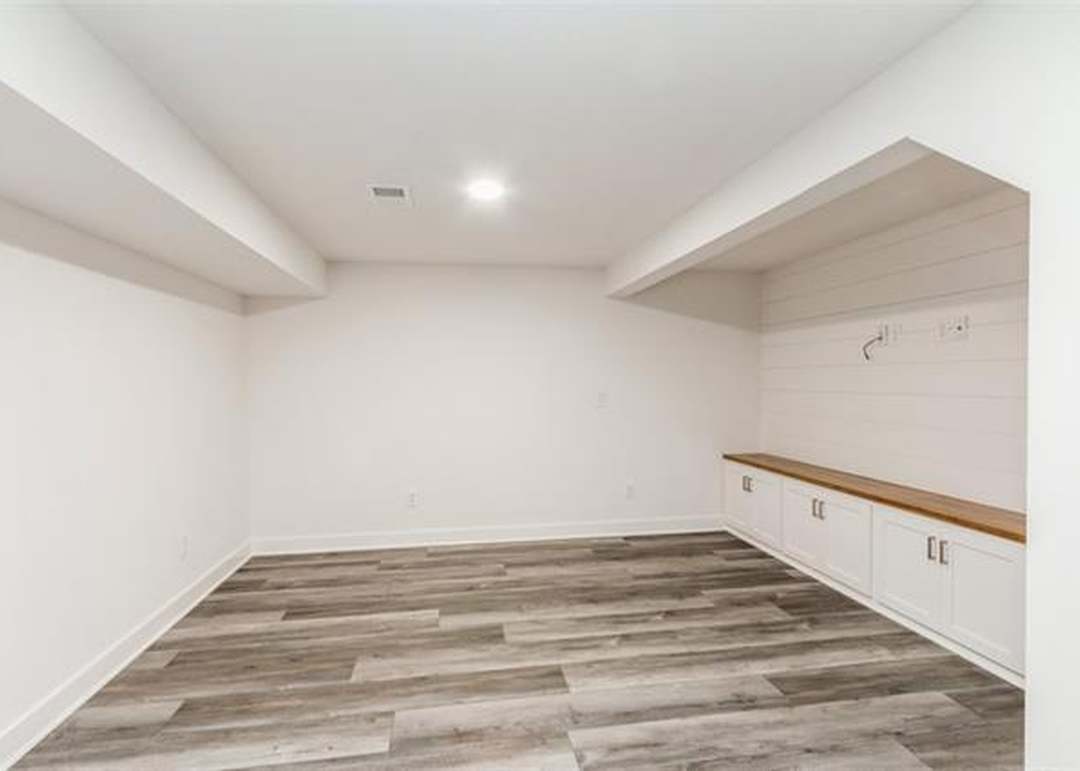 5311 W 66 Terrace W — photo 24