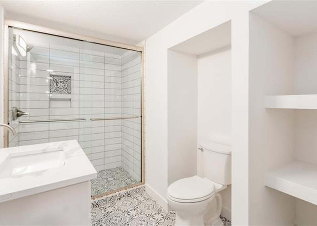 5311 W 66 Terrace W — photo 27