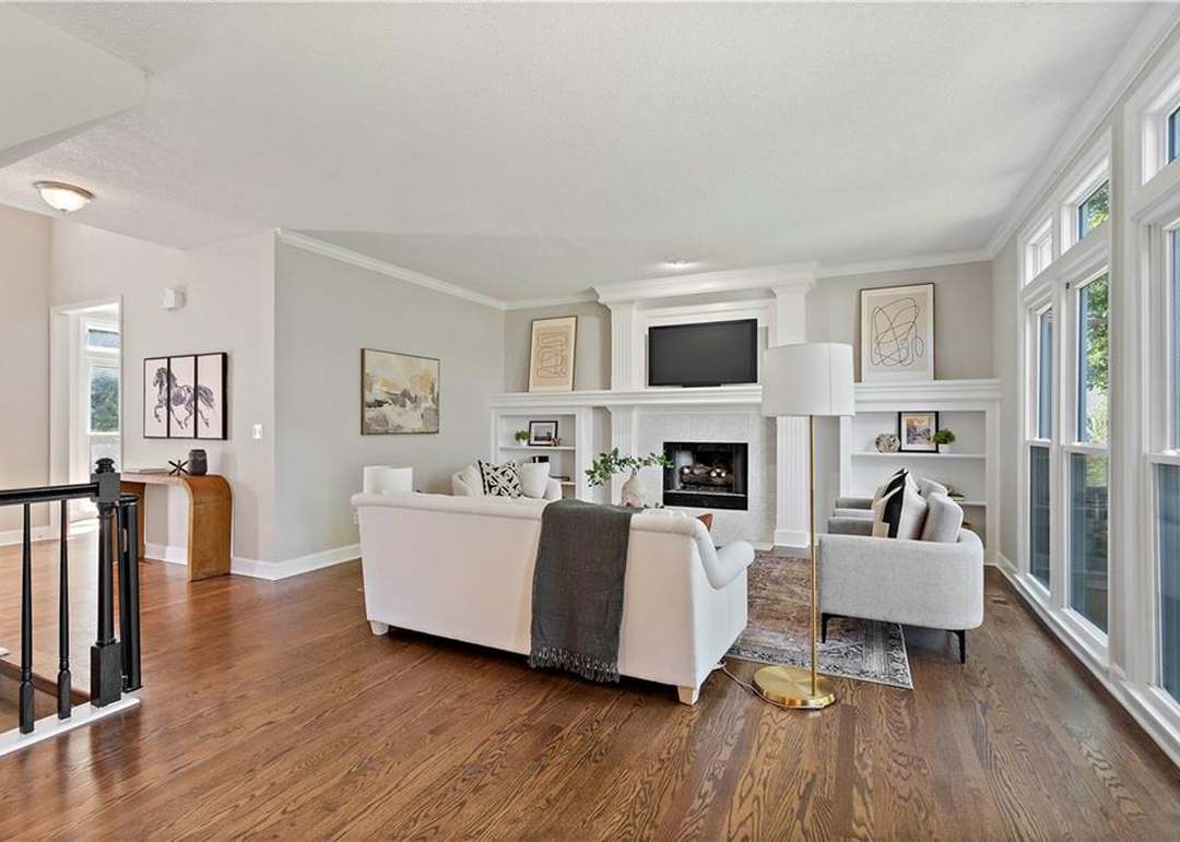 5314 Hallet Street — photo 16