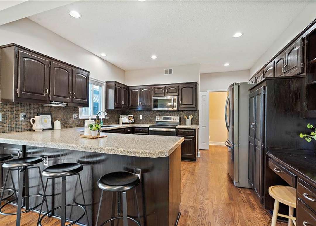 5314 Hallet Street — photo 17