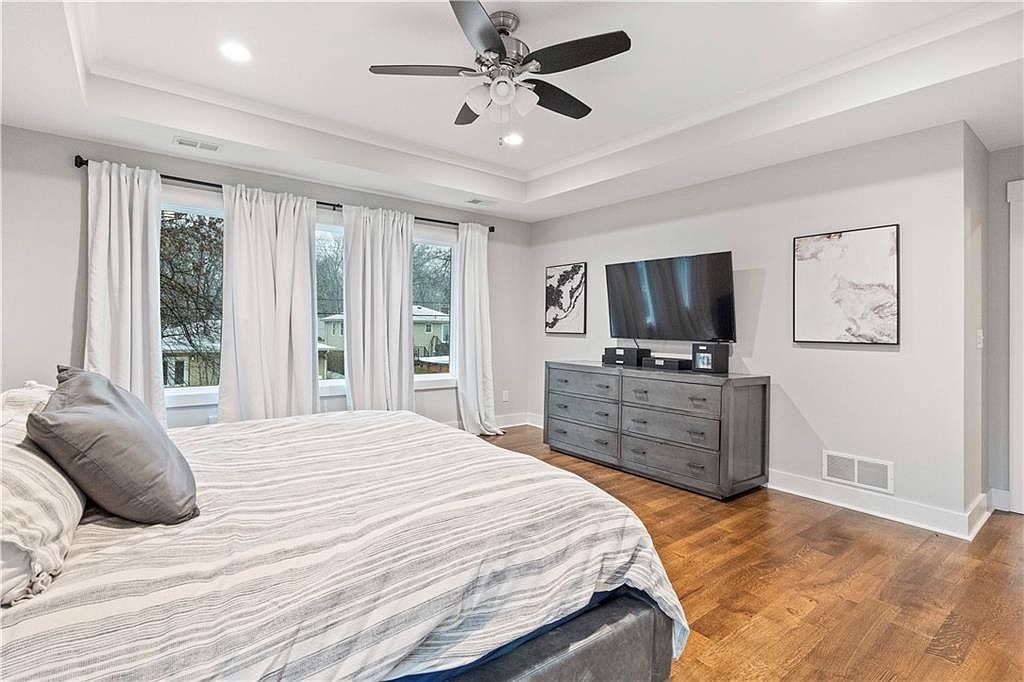5404 Nall Avenue — photo 15