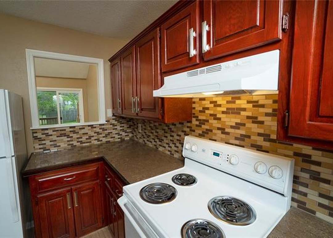 5408 Knox Street — photo 12