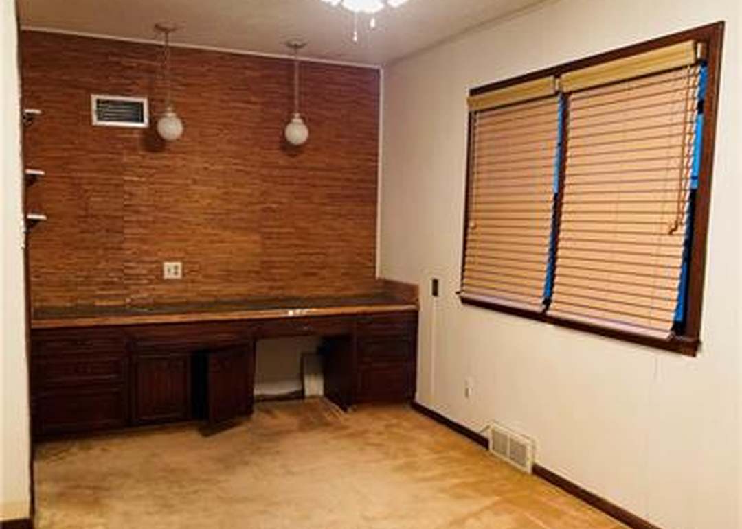 5414 N Spruce Avenue — photo 30