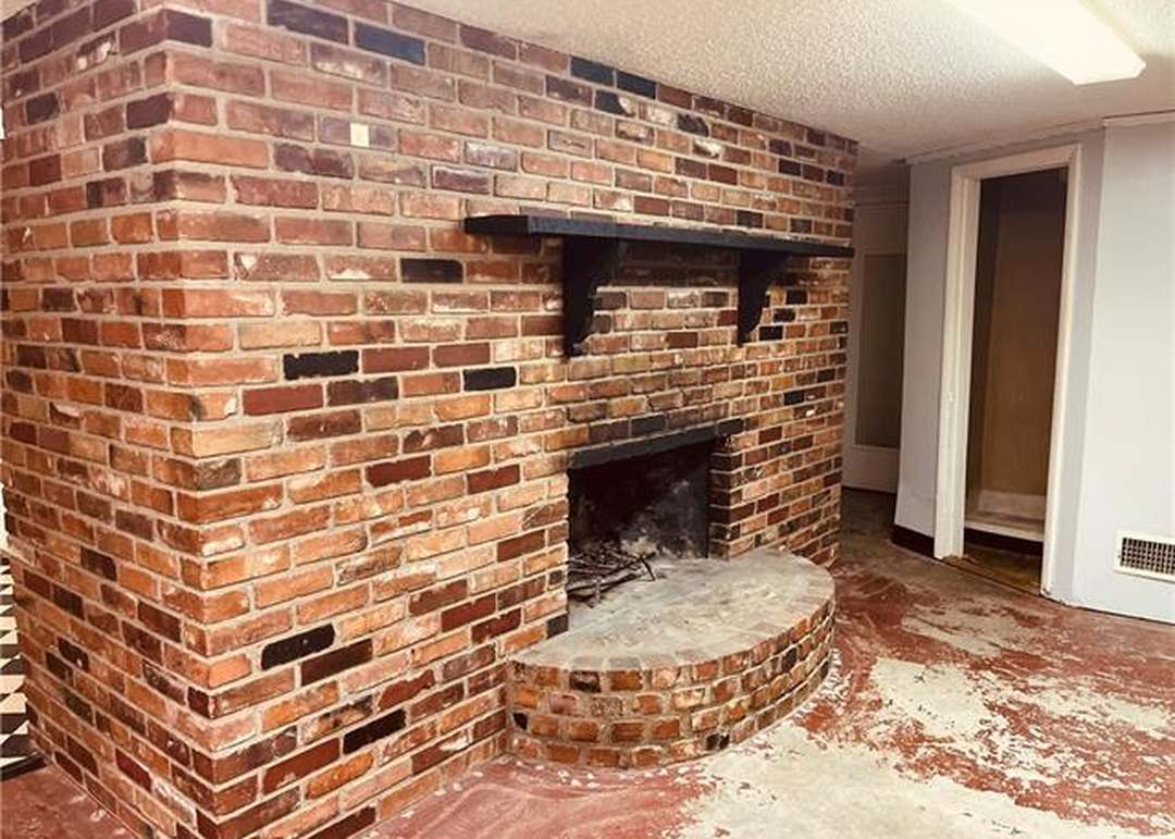 5414 N Spruce Avenue — photo 44