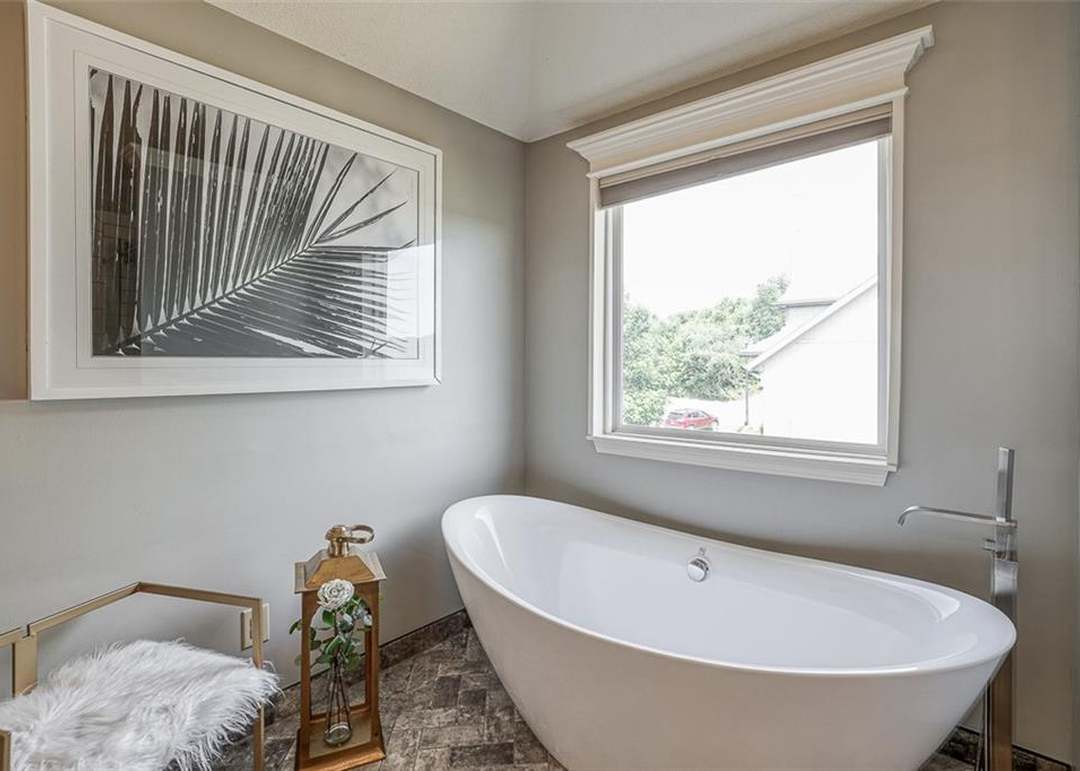 5417 N 102nd Street — photo 5