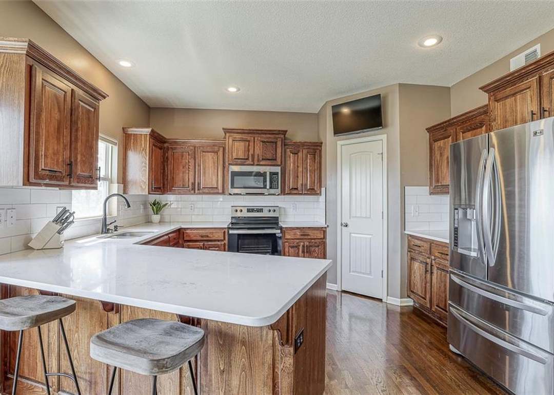 5417 N 102nd Street — photo 16
