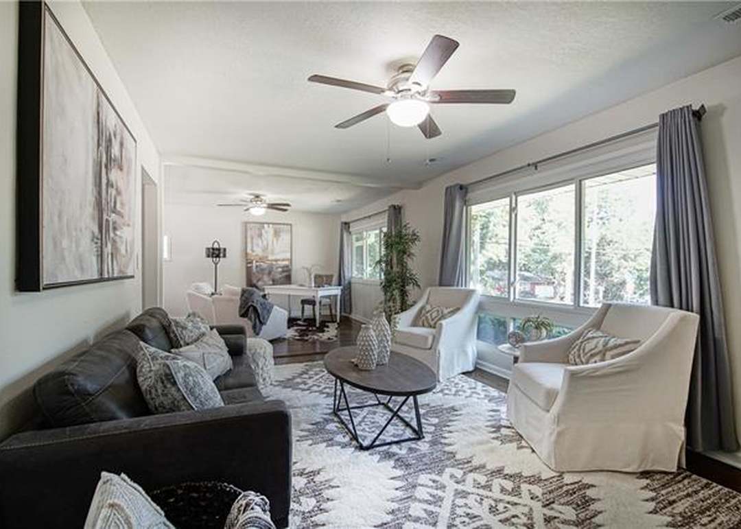 5417 W 76TH Terrace — photo 9