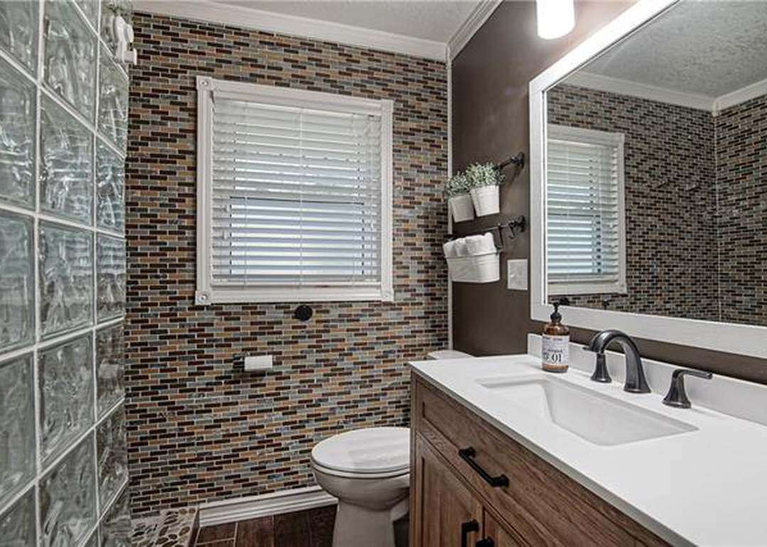5417 W 76TH Terrace — photo 18
