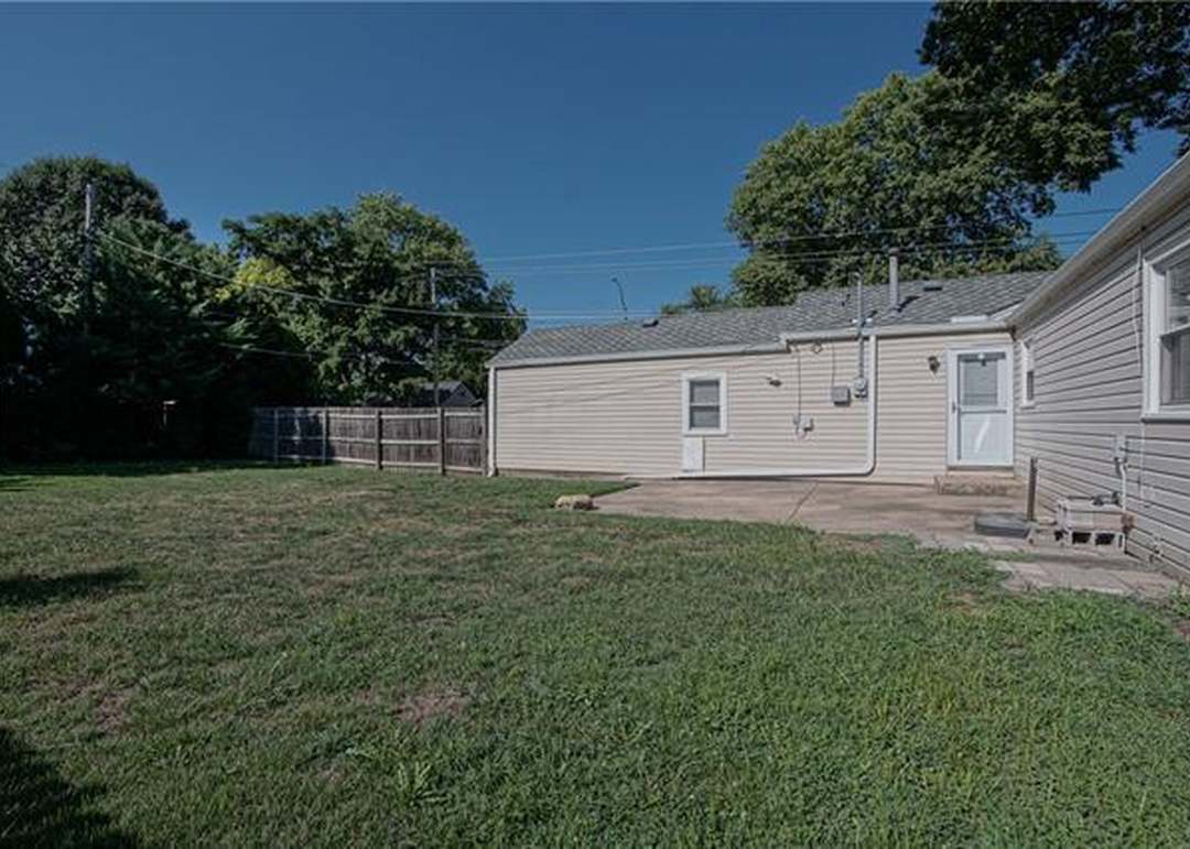 5417 W 76TH Terrace — photo 23