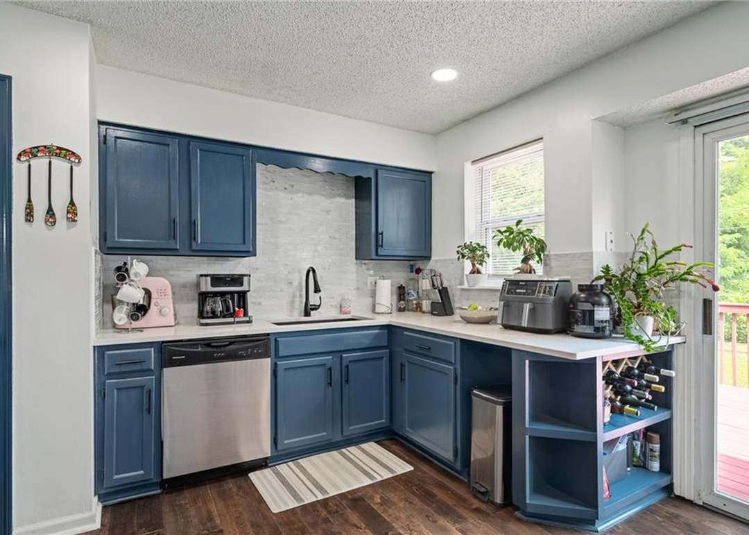5424 Oliver Avenue — photo 4