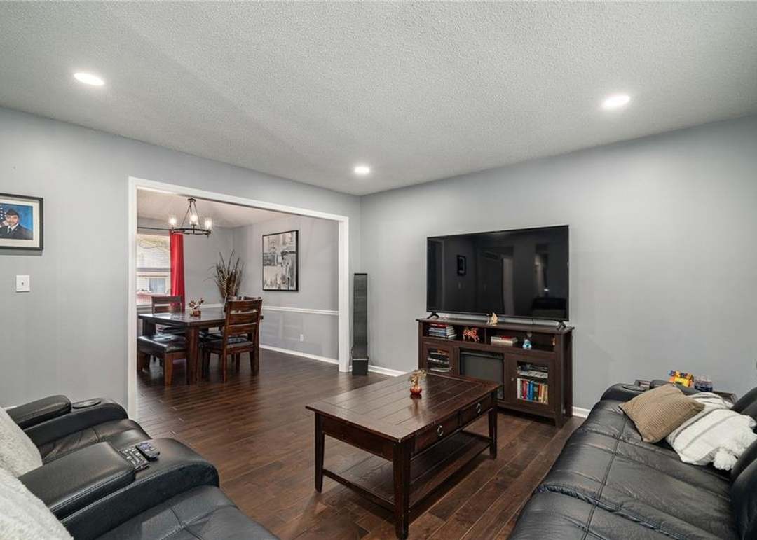 5424 Oliver Avenue — photo 18