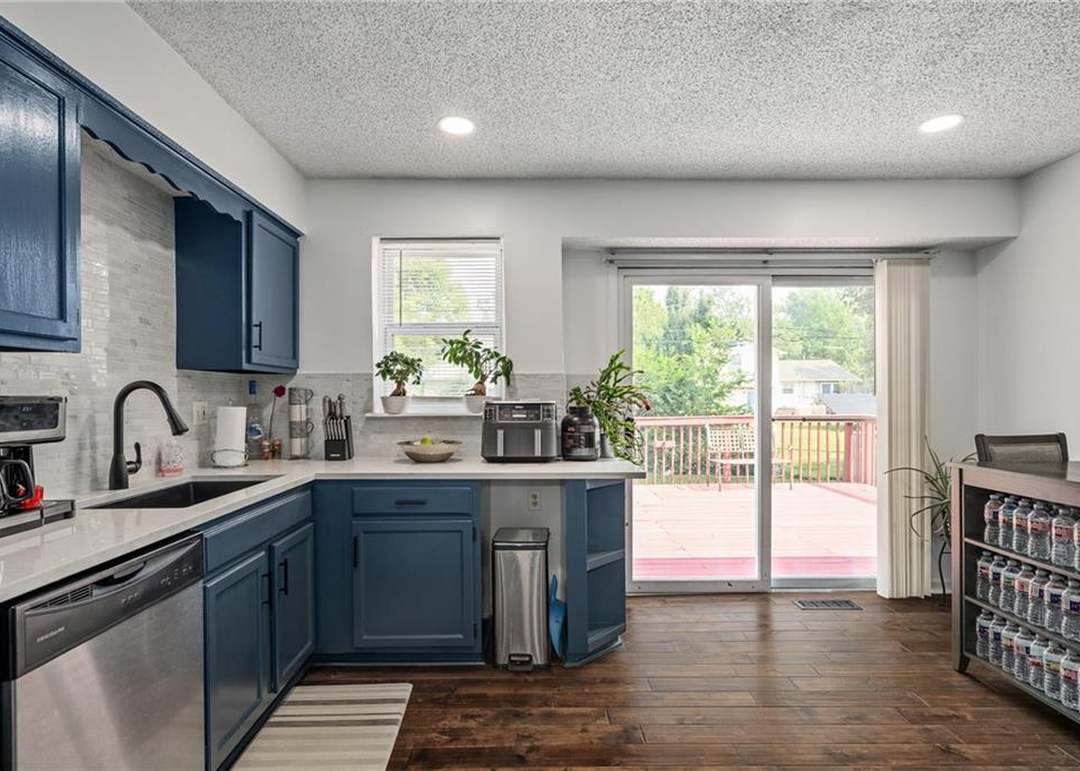5424 Oliver Avenue — photo 23