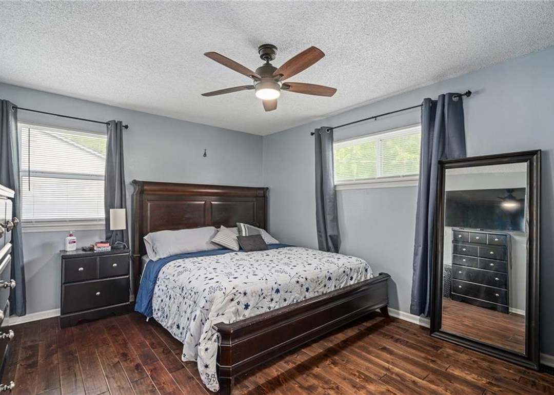 5424 Oliver Avenue — photo 29