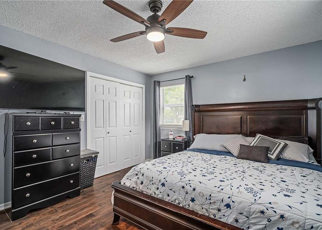 5424 Oliver Avenue — photo 30