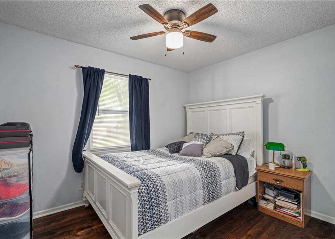 5424 Oliver Avenue — photo 32