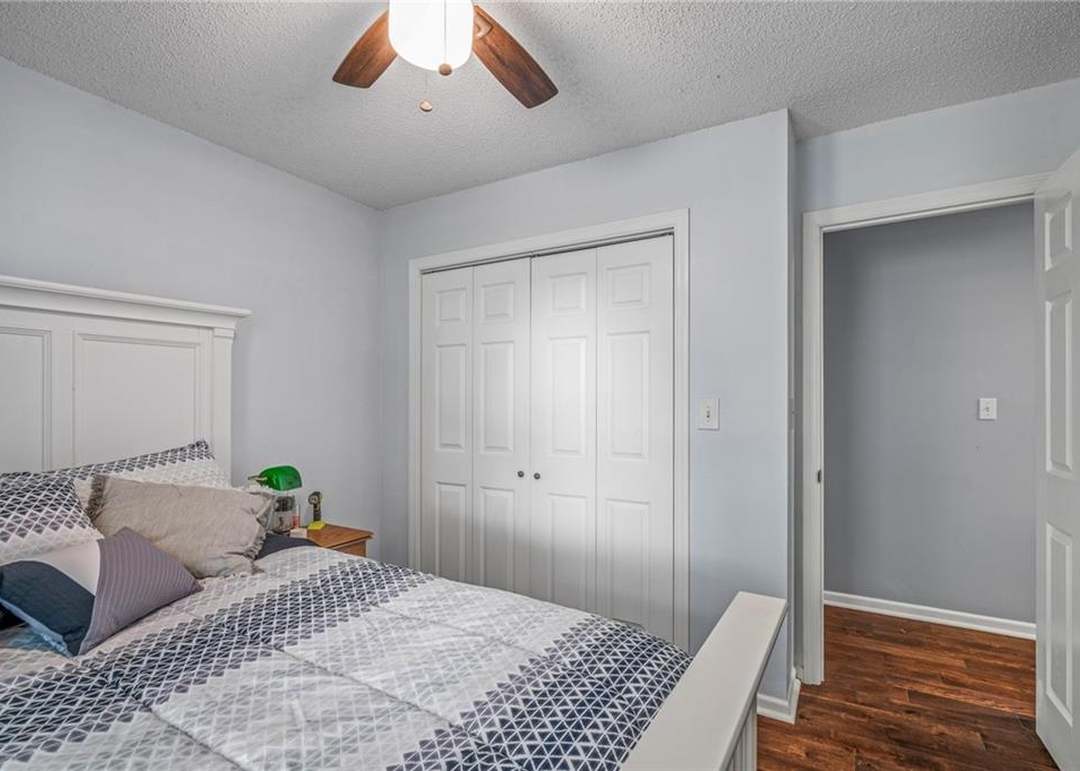 5424 Oliver Avenue — photo 33