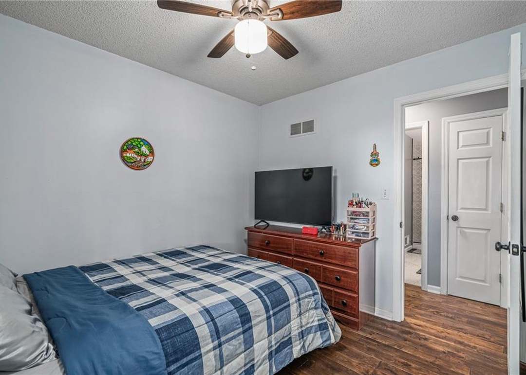 5424 Oliver Avenue — photo 34