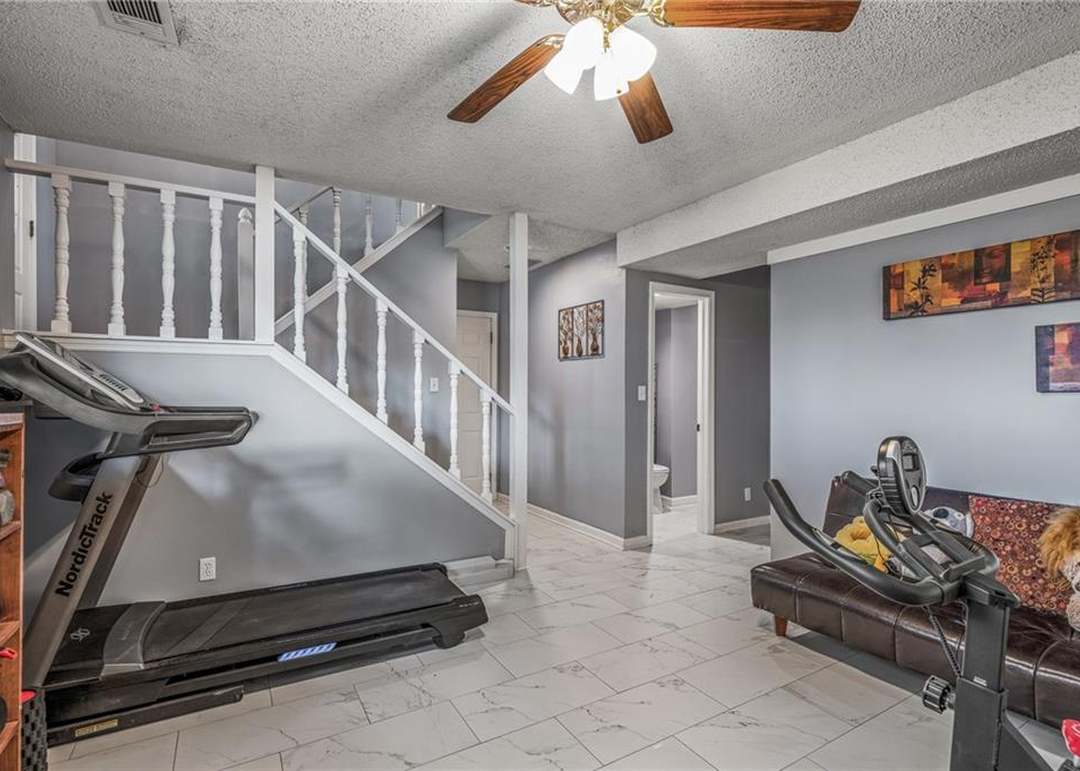 5424 Oliver Avenue — photo 37