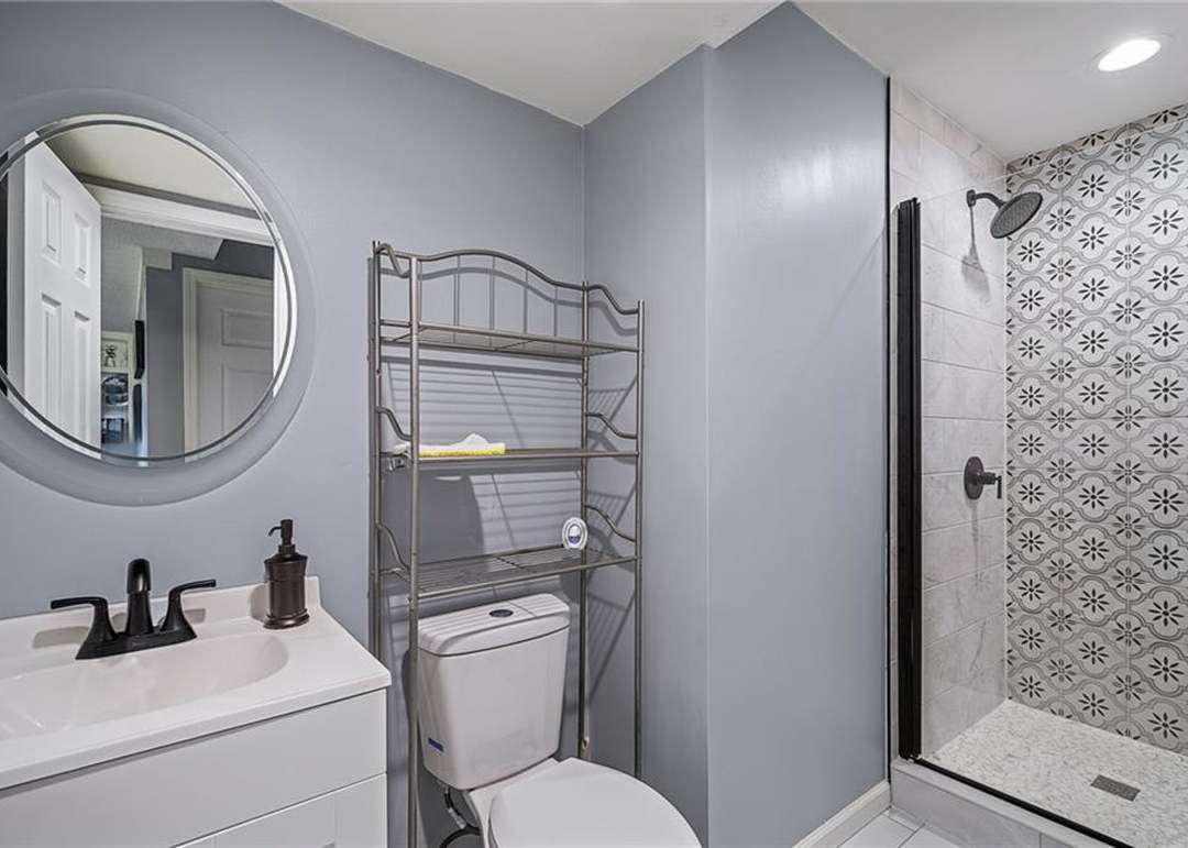 5424 Oliver Avenue — photo 38
