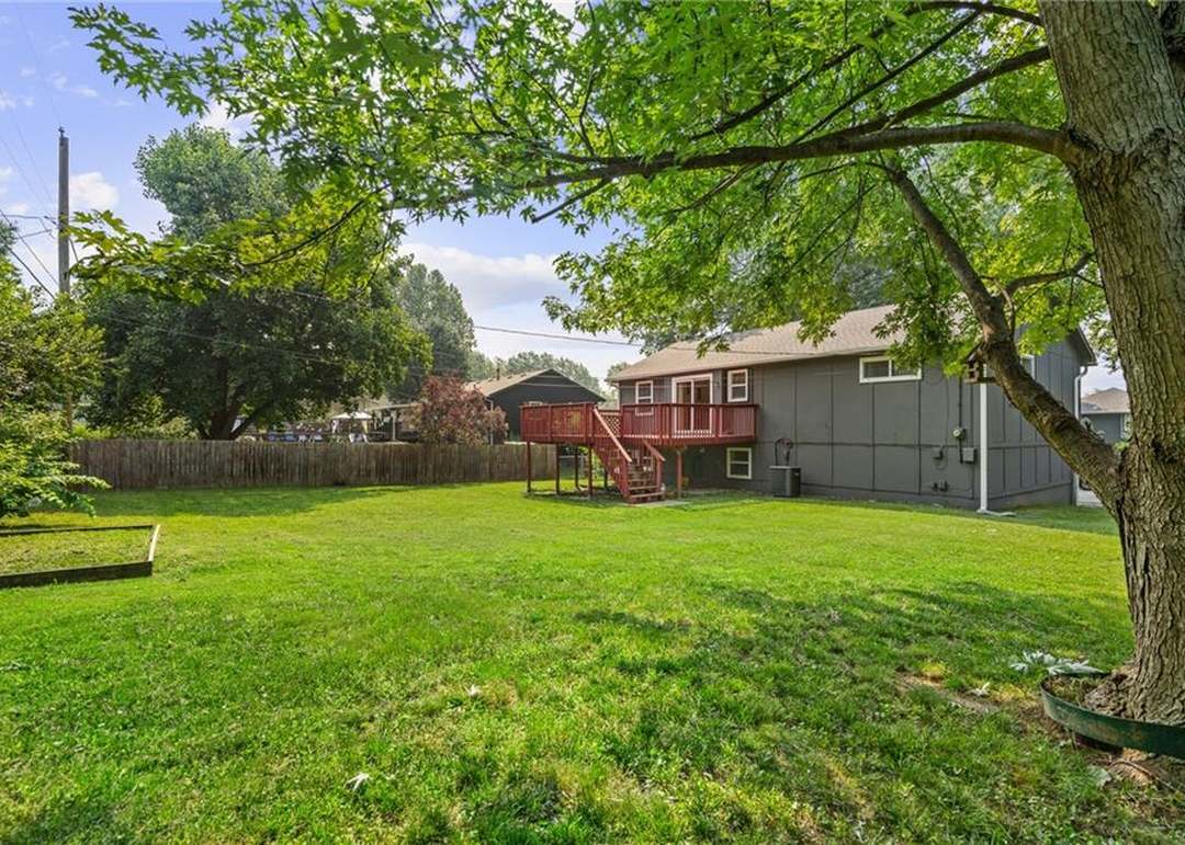 5424 Oliver Avenue — photo 47