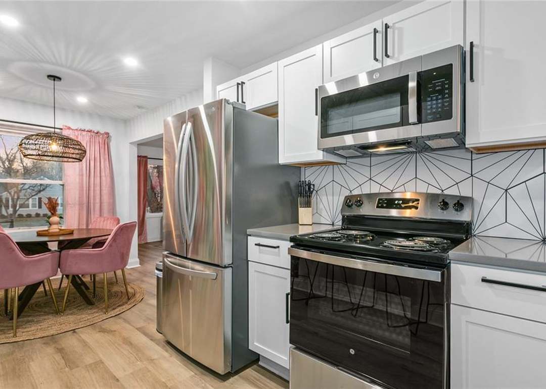 5436 Maple Street — photo 7