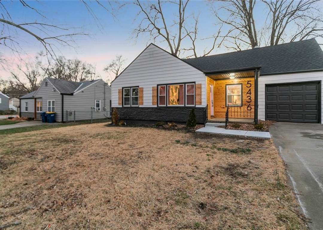 5436 Maple Street — photo 31