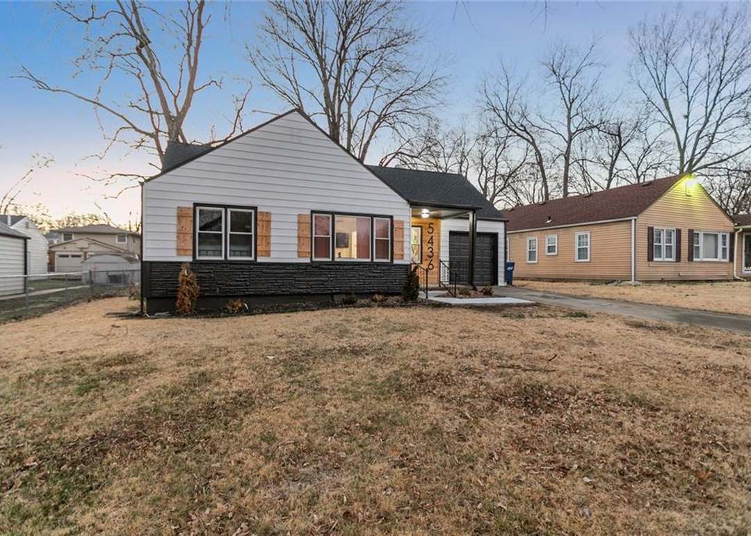 5436 Maple Street — photo 33