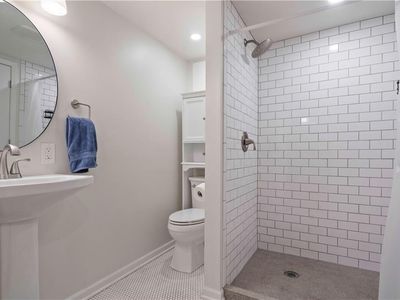 5508 W 70th Terrace — photo 32