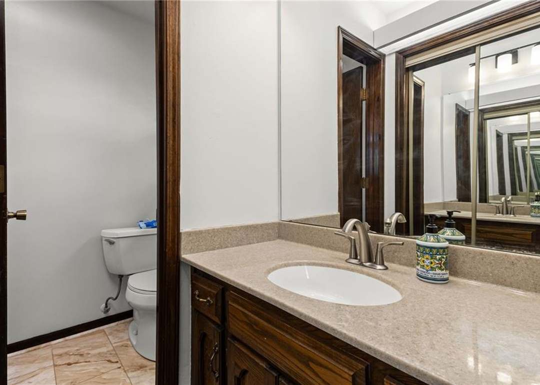 5510 NW Raintree Drive — photo 4