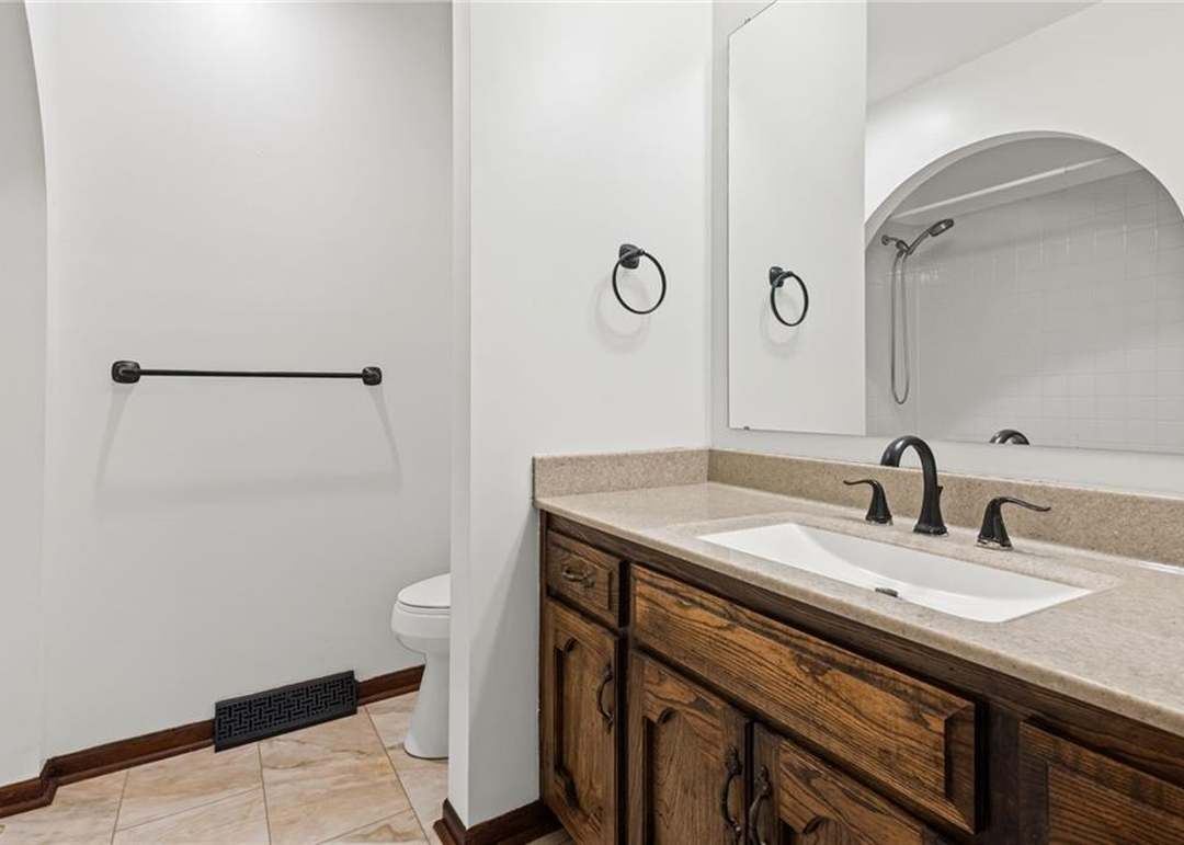 5510 NW Raintree Drive — photo 31