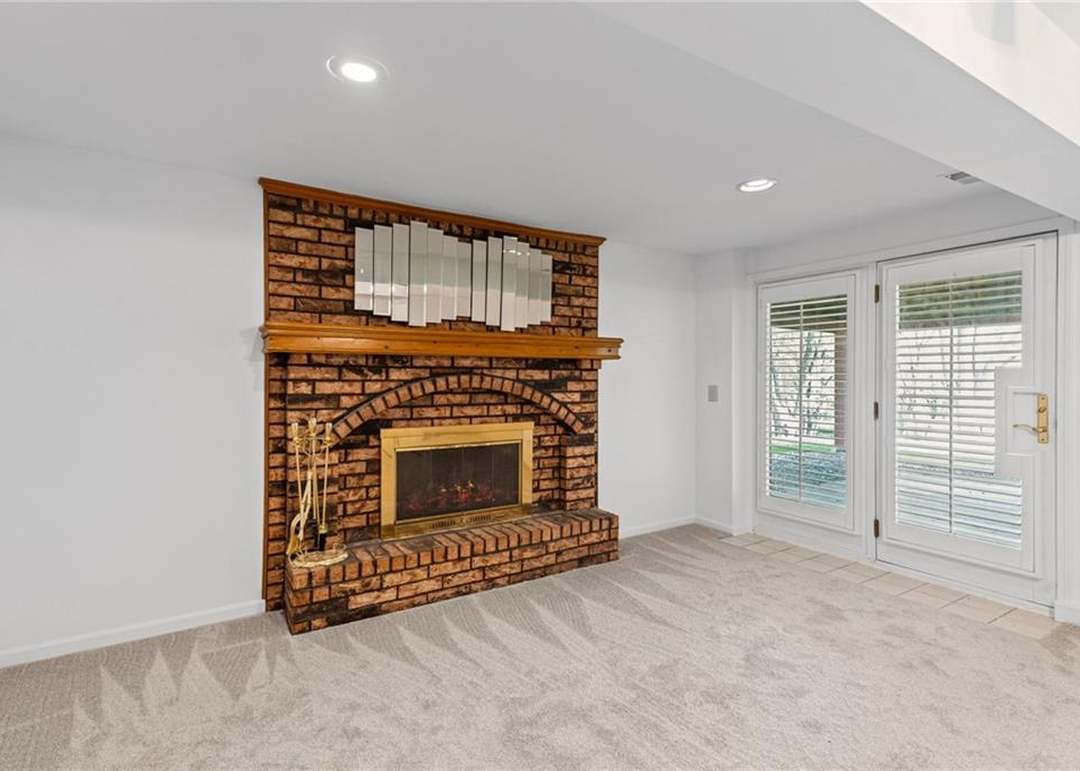 5510 NW Raintree Drive — photo 33